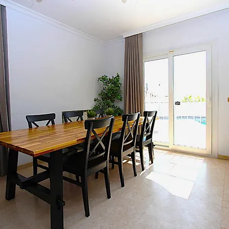 ヴィラ Casa Isabella With Heated Pool